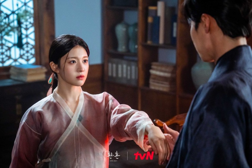 tvN 드라마 <환혼: 빛과 그림자> 스틸