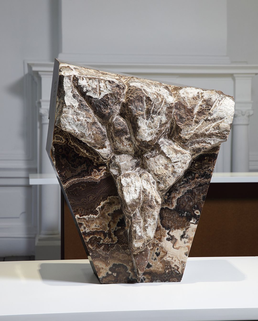 <Add Two Add One, Divide Two Divide One 1991-422>, 1991, Onyx, 68x54x34cm.