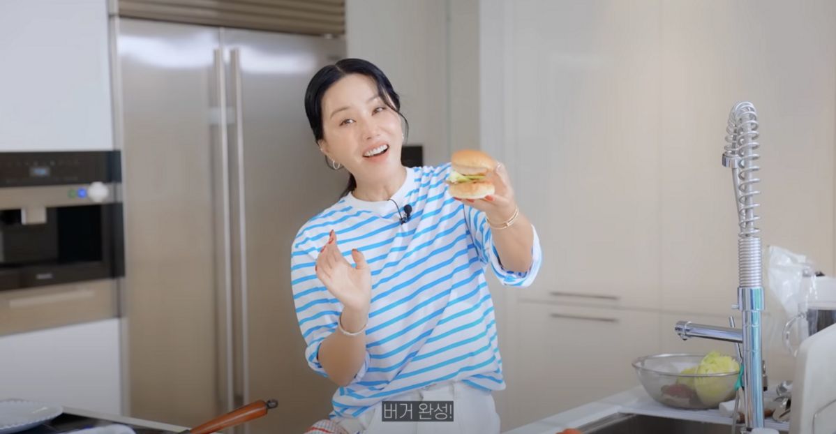 사진/ 엄정화 유튜브 캡처