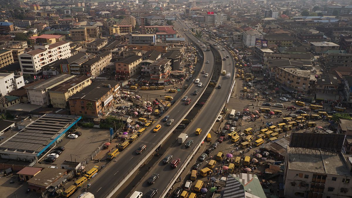 에메카 오그보(Emeka Ogboh), <엘렉브라의 눈1>, 2022, Photo: 작가 제공