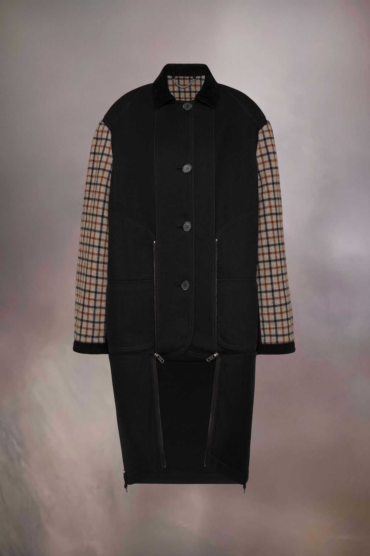 4WAY로 변형 가능한 코트 Maison Margiela 4백82만3천원.