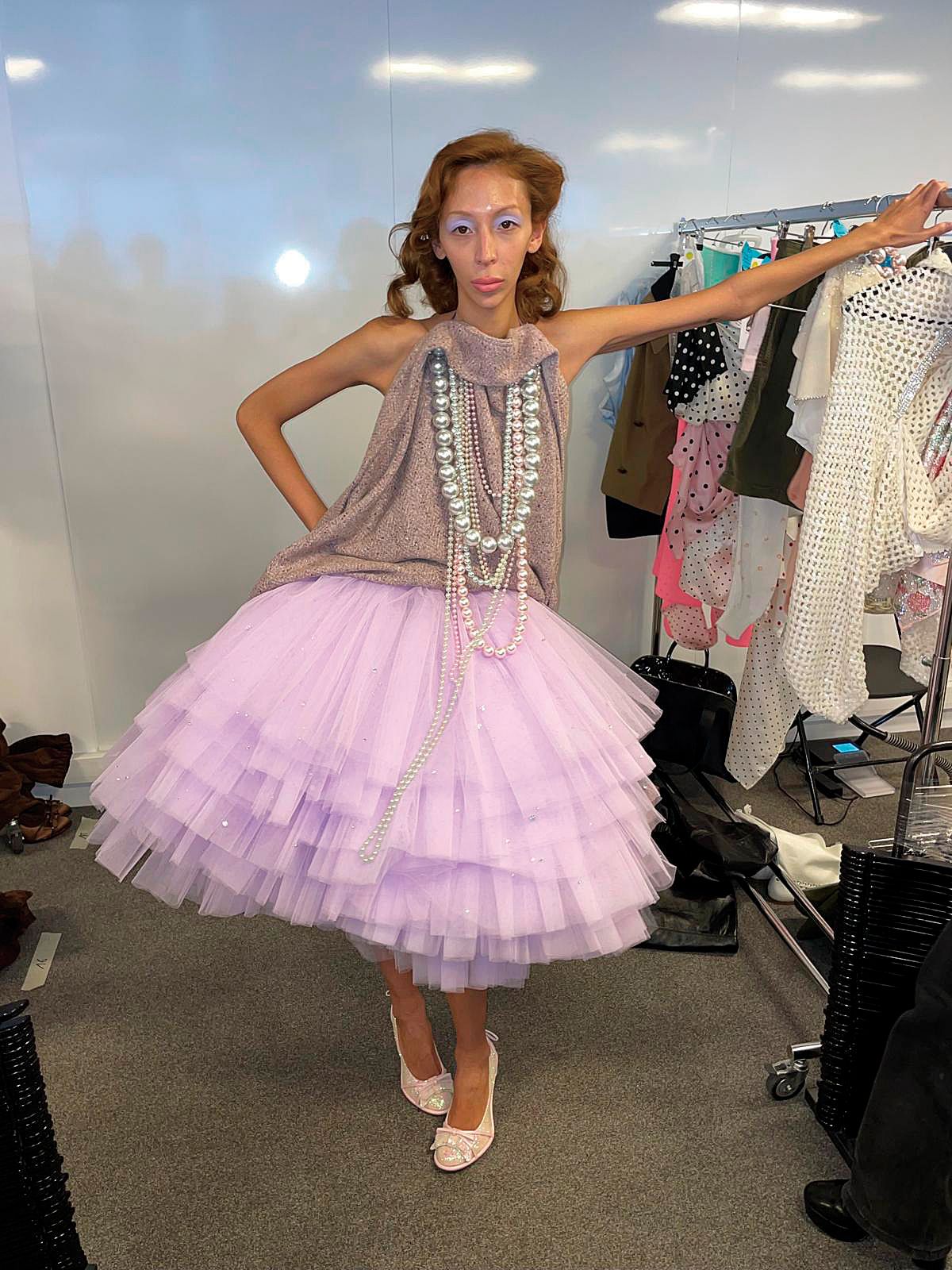 2025년 S/S 컬렉션 백스테이지 현장.