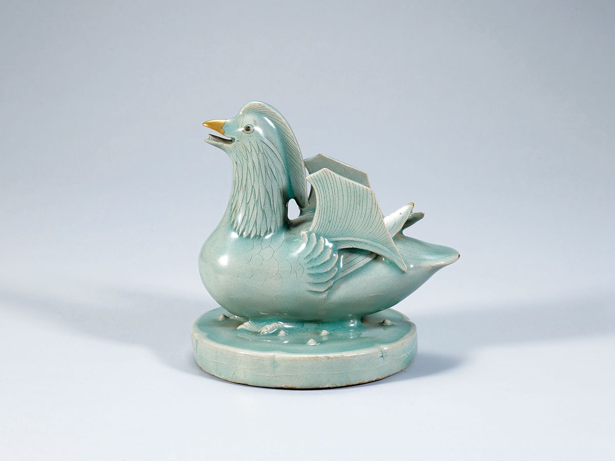 초등학생 제인이네 가족이 된 앵무새 첫눈이를 꼭 닮은 원앙 모양 청자. 청자 원앙모양 향로뚜껑, 고려 12세기. 