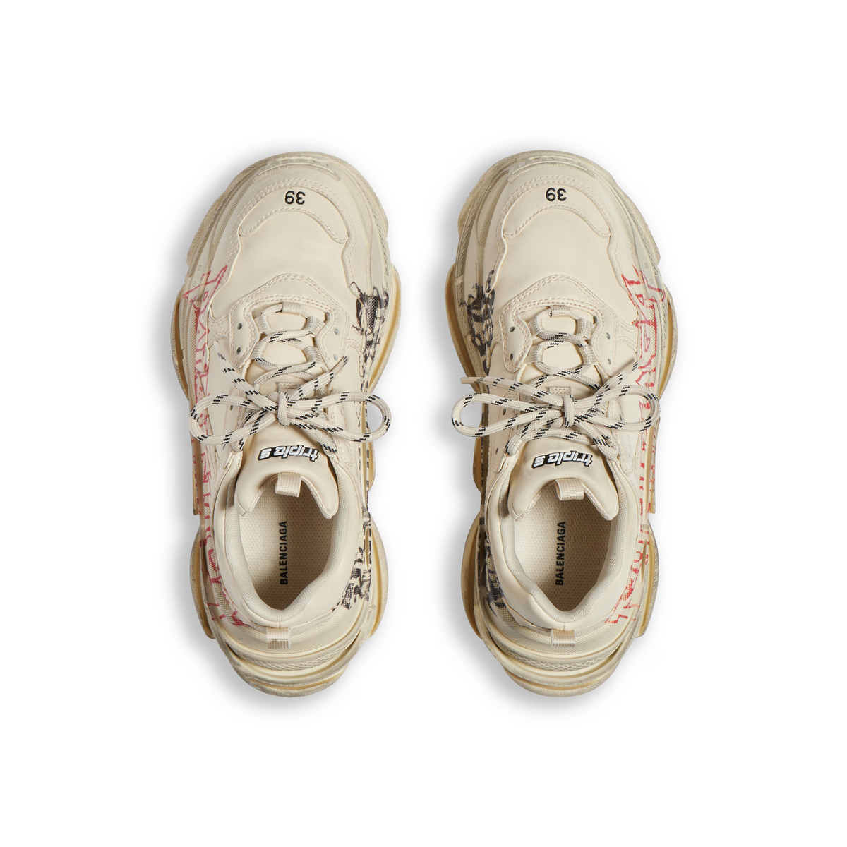 현재도 판매 중인 ‘트리플 S’ 스니커즈