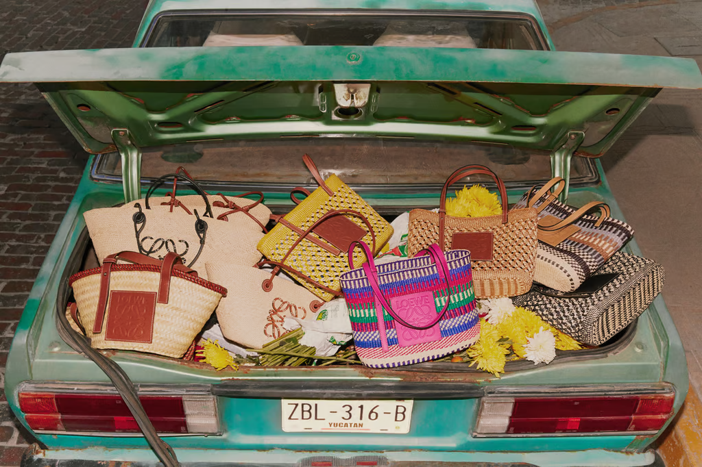 로에베 2021 ‘폴라 이비자’ 컬렉션