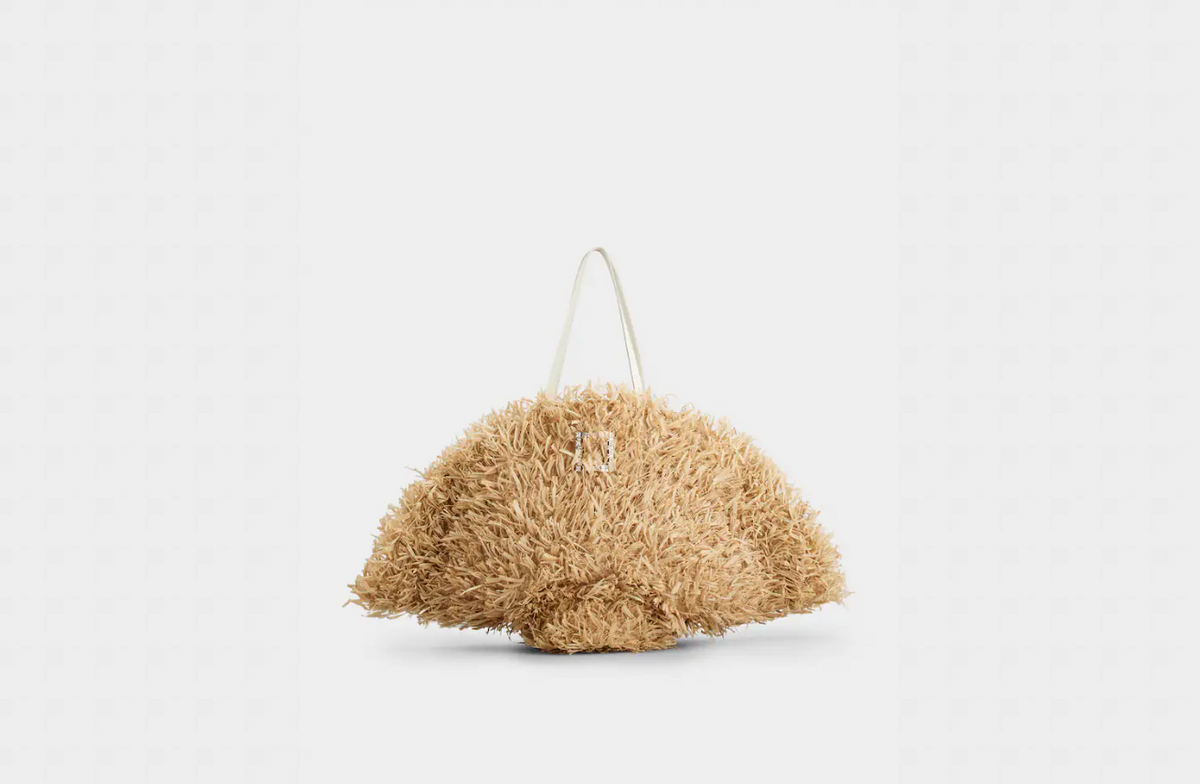 Roger Vivier 트레 비비에 라지 쇼퍼백 3백 33만 원