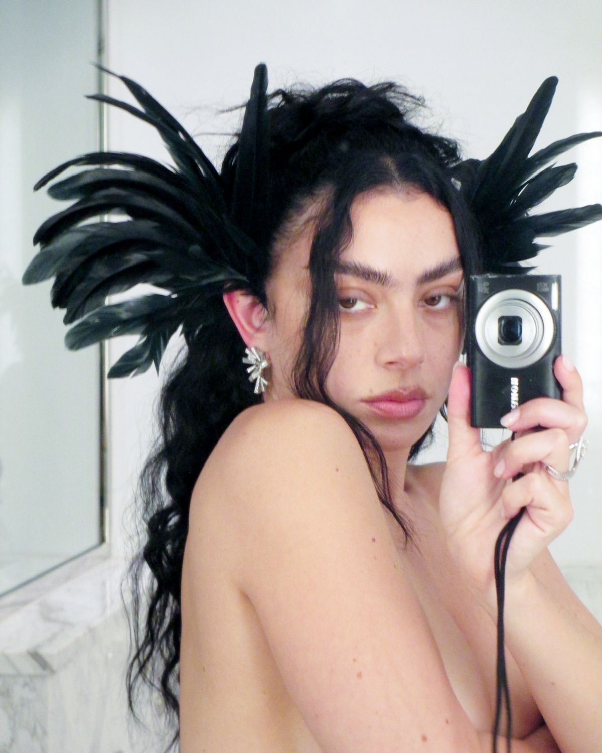 @charli_xcx