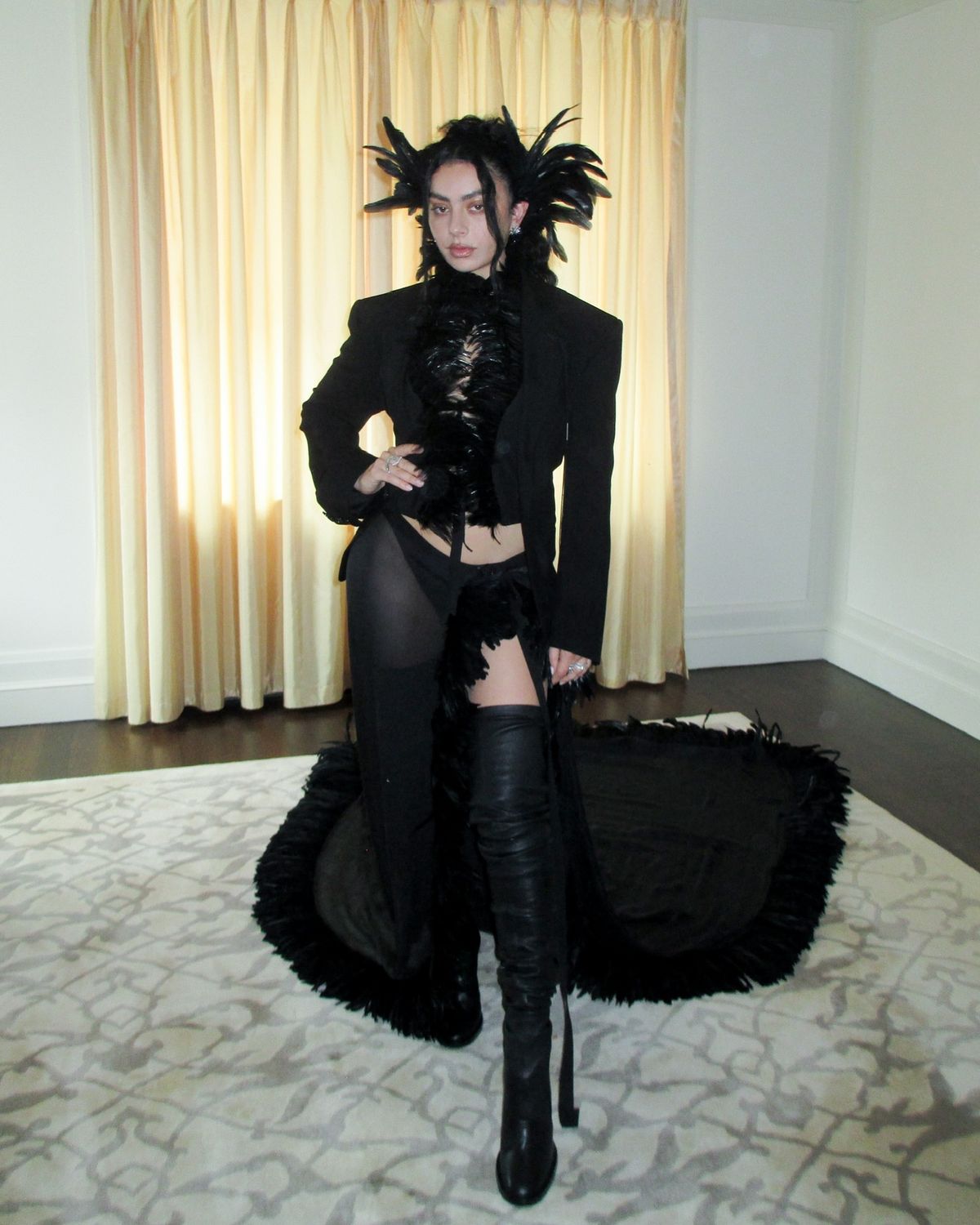 @charli_xcx