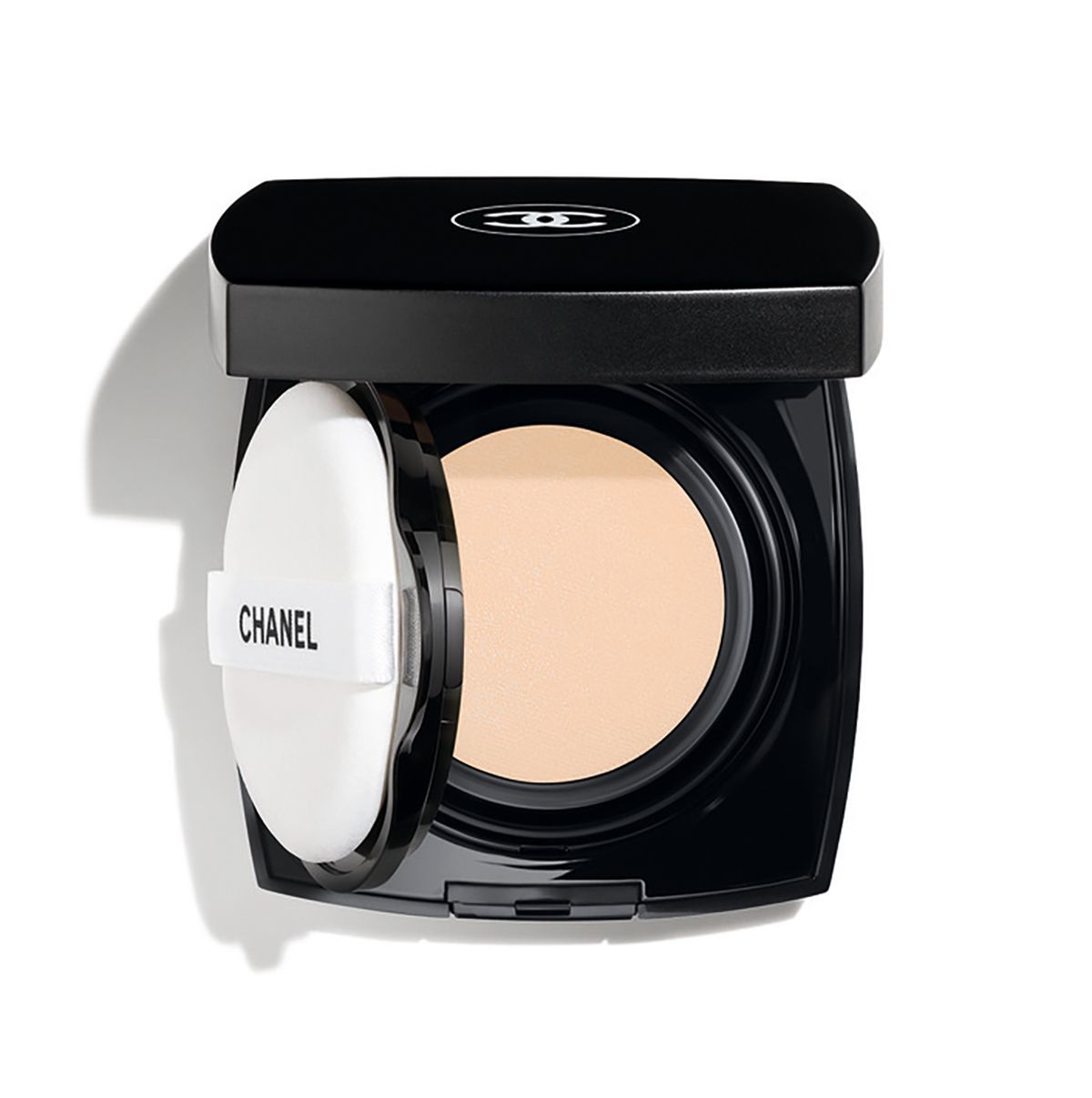 Chanel 울트라 르 뗑 쿠션 10만8천원.