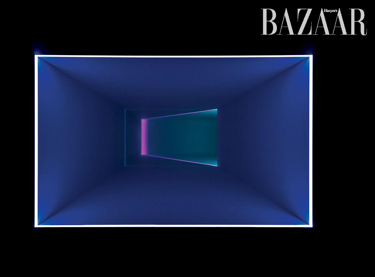 <The Wedge>, 2025, LED lights, site specific dimensions, Runtime: 20 minutes. © James Turrell, courtesy of the artist and Pace Gallery. Photography by studio_kdkkdk