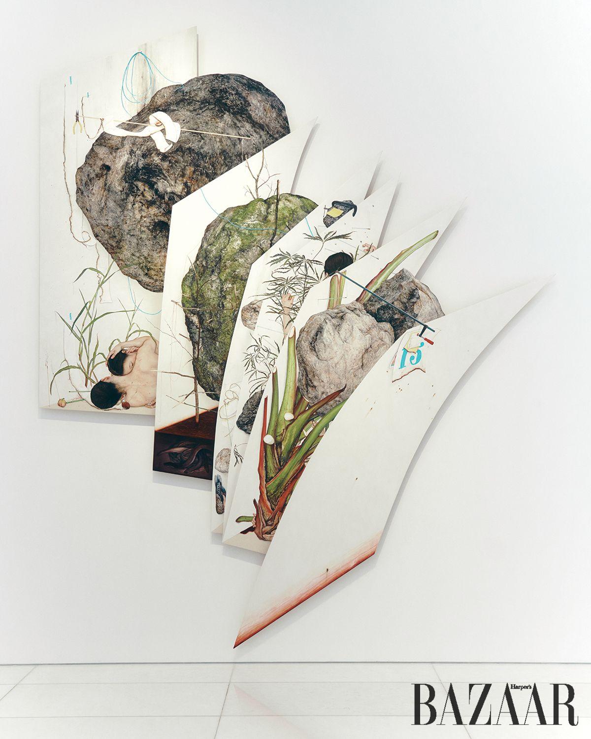 <슬픔과 돌>, 2025, Powdered pigment, animal skin glue and water on unbleached cotton, 386x322cm.