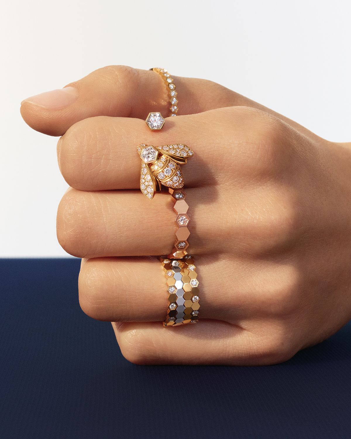 다채로운 디자인의 ‘비 드 쇼메’ 컬렉션 링들.