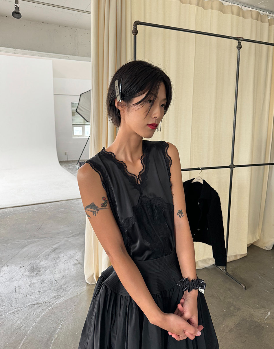 페이우 란제리 실키 탑 12만 5천원