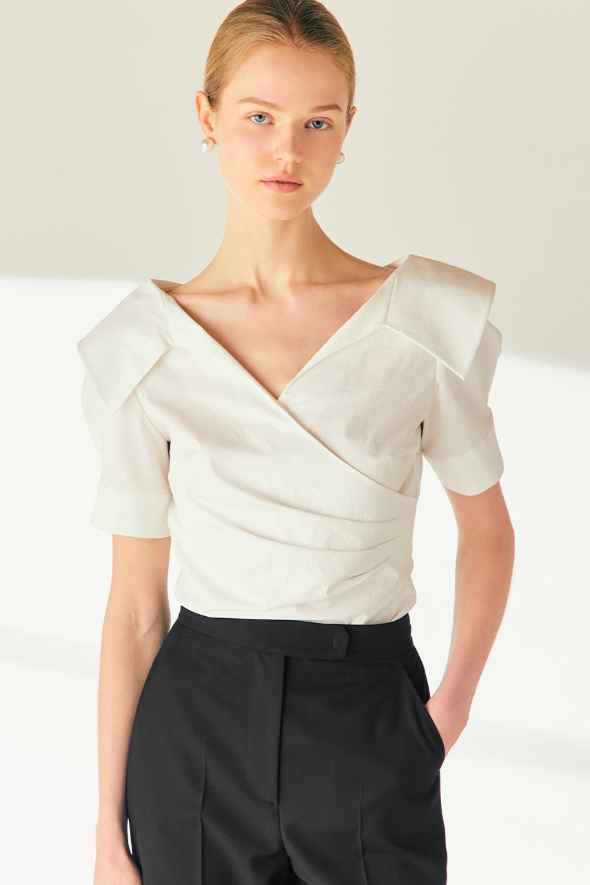 Bride and You ELLIE V-neck short sleeve blouse 19만8천원