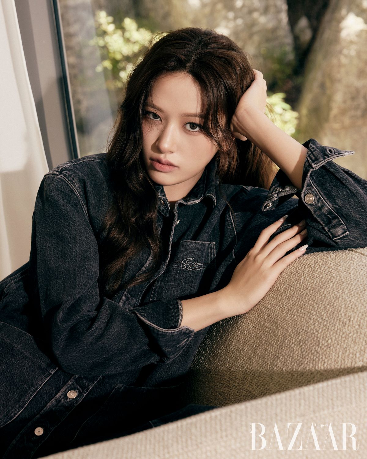 데님 재킷은 33만원대 Lacoste.