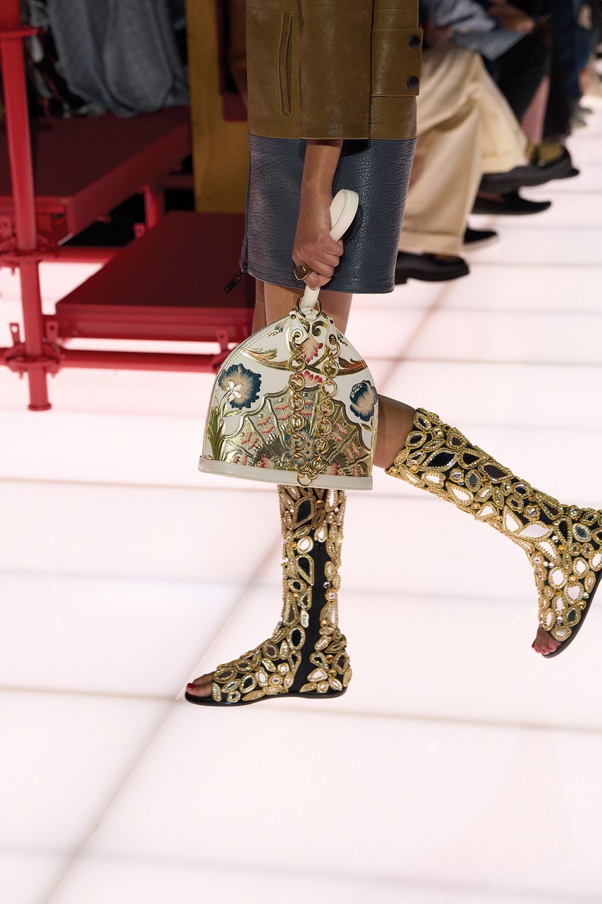 ‘아치 알마 (Archi Alma)’ 백.