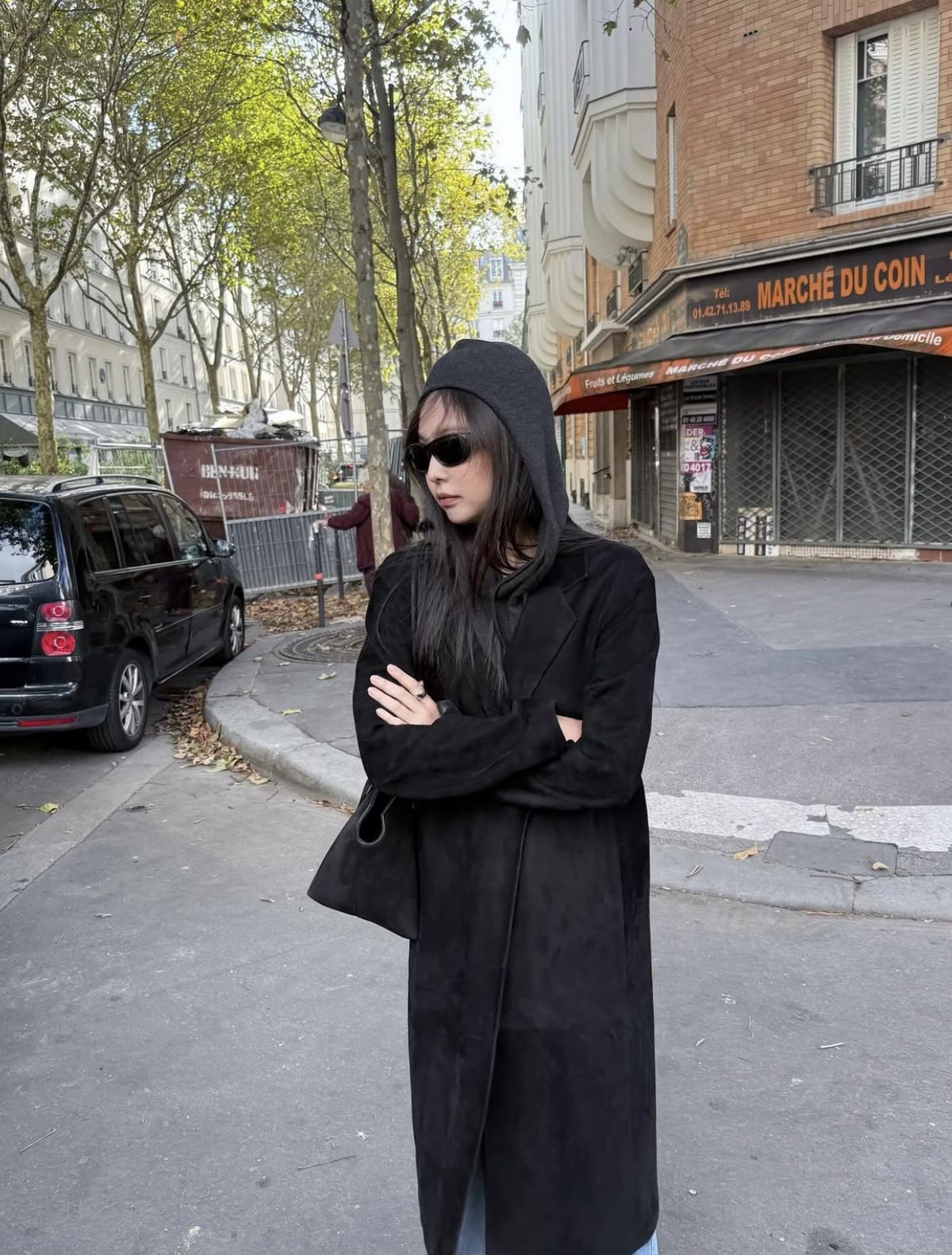 바부슈카를 착용한 제니 @jennierubyjane