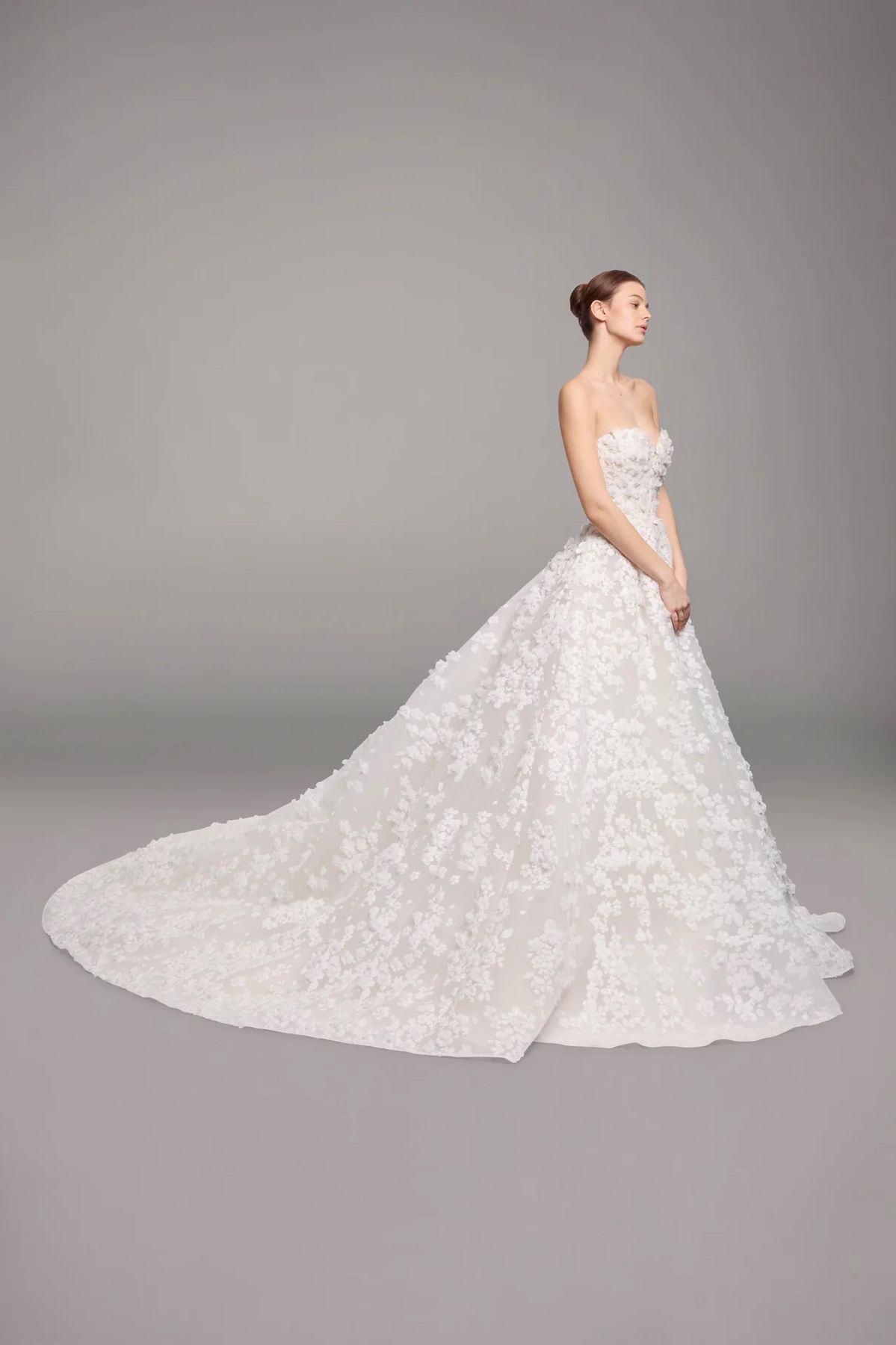 ELIE SAAB Bridal Spring 2026 Look2 약 4천 2백 26만원 대