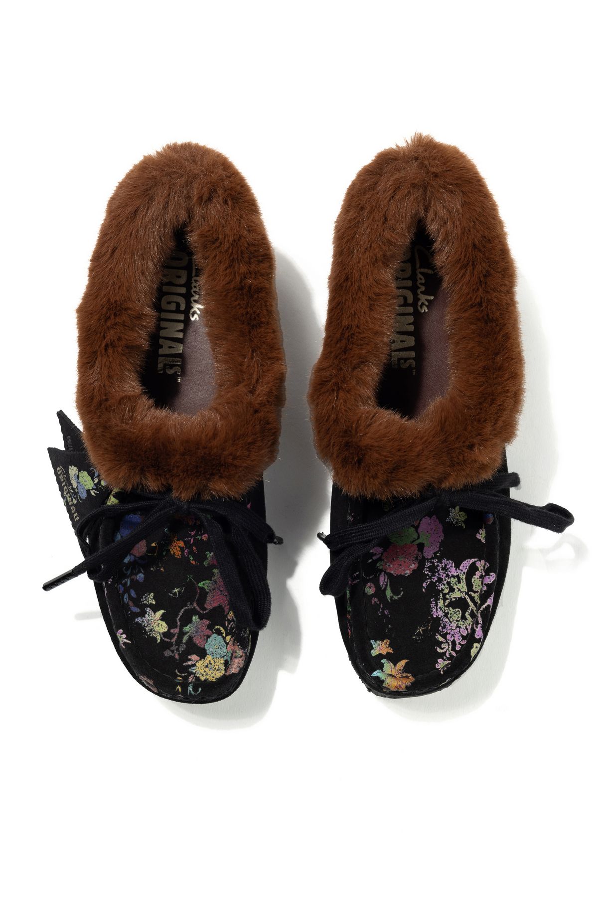 더디X클락스 슈즈 블랙 색상 