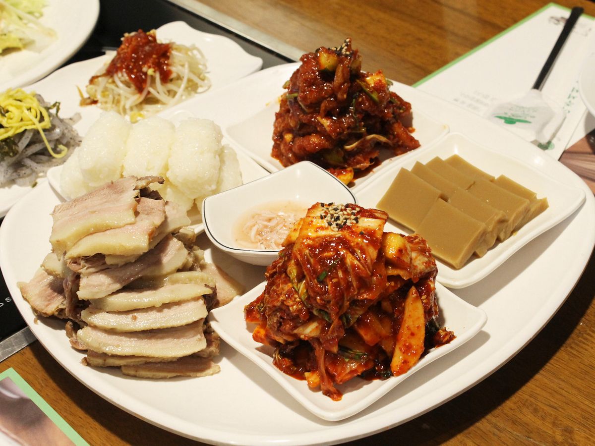 보쌈(출처: 네이버 플레이스 업체 등록 사진)