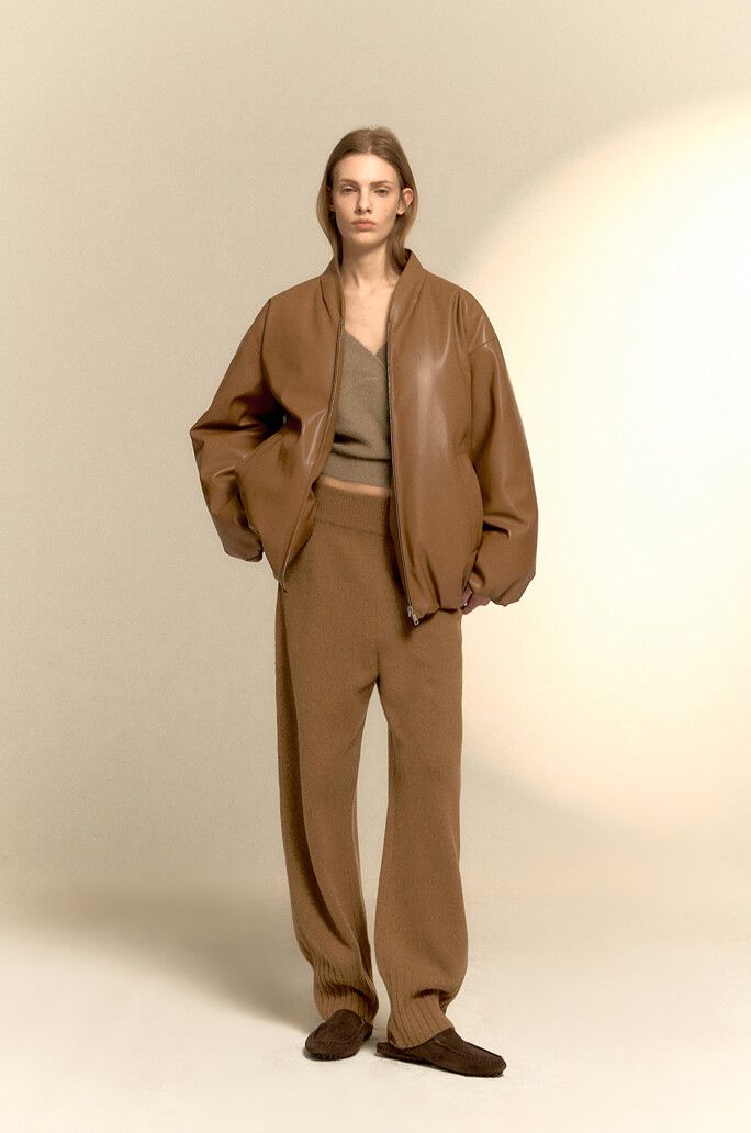 시스템 캐시미어 블렌드 니트 조거 팬츠 26만2천원대(출처: 브랜드 제공)