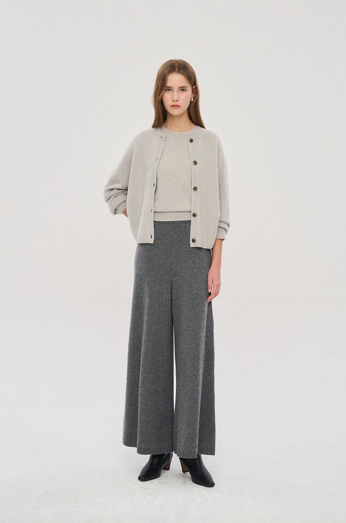 더 캐시미어 캐시미어 밴딩 플레어 니트 팬츠 79만5천원(출처: 브랜드 제공)