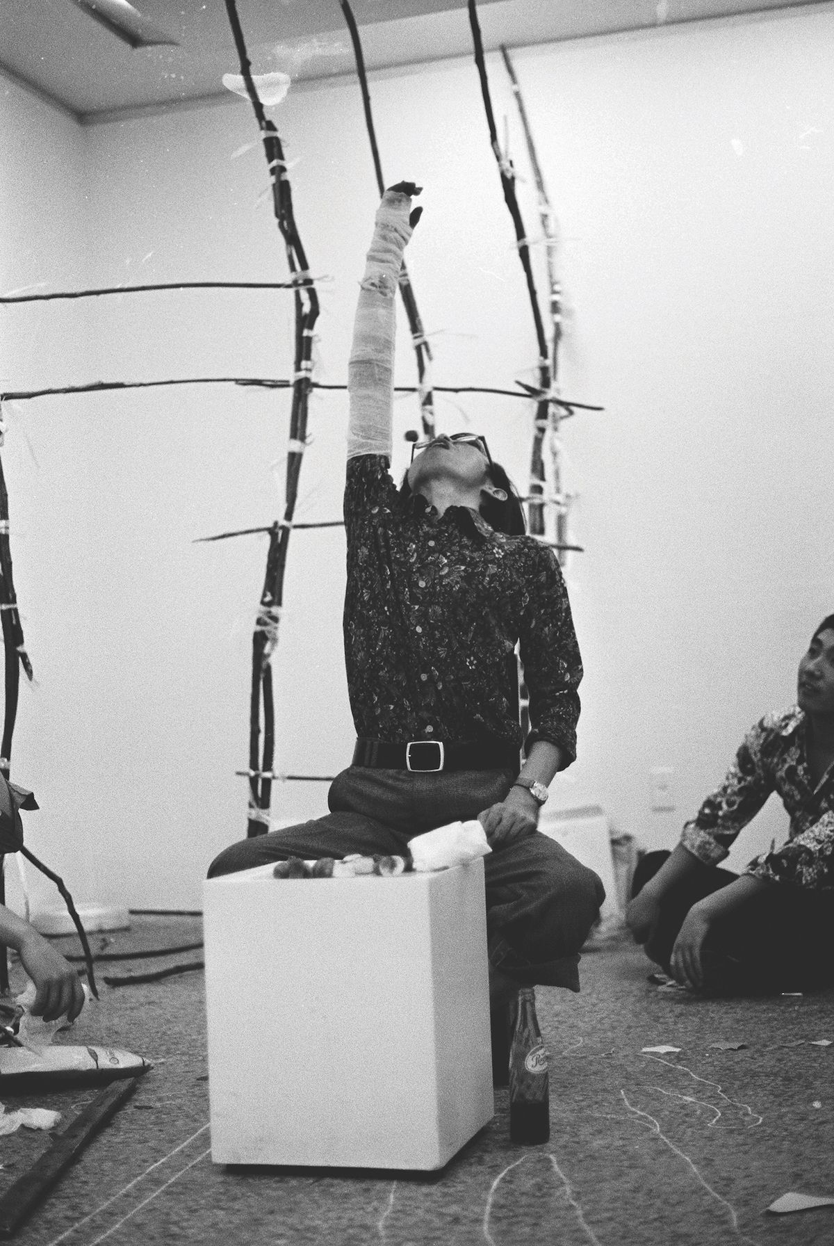 Lee Kun-Yong, <The Biscuit Eating>, 1977.