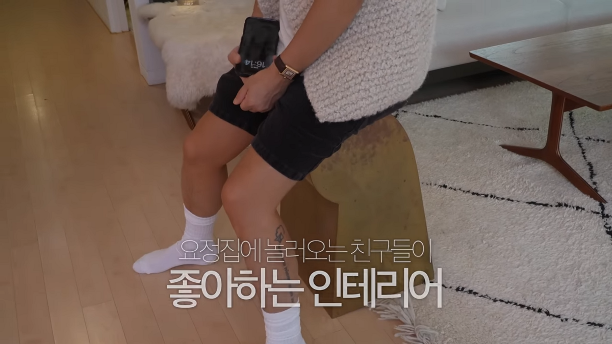 김현성 스툴 가격 미정