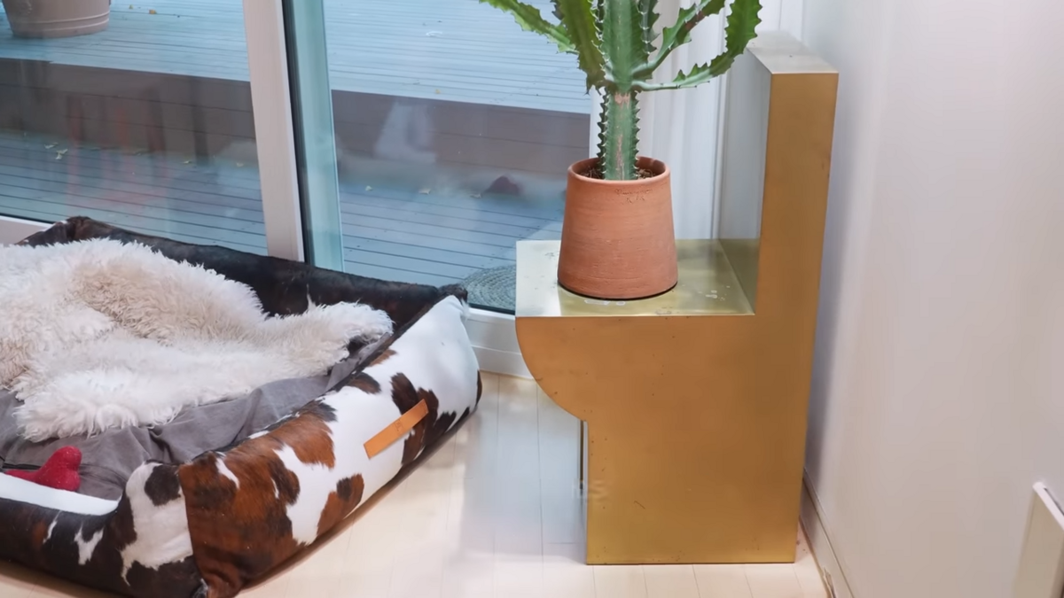 김현성 금속 체어 가격 미정