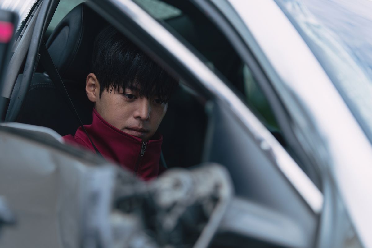 디즈니+ 시리즈 <블러디 플라워> 스틸