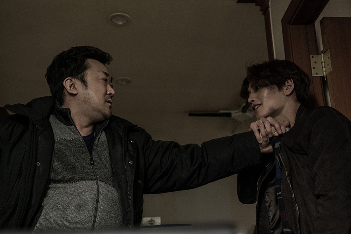 마동석과 김재영 / 영화 <두 남자> 스틸