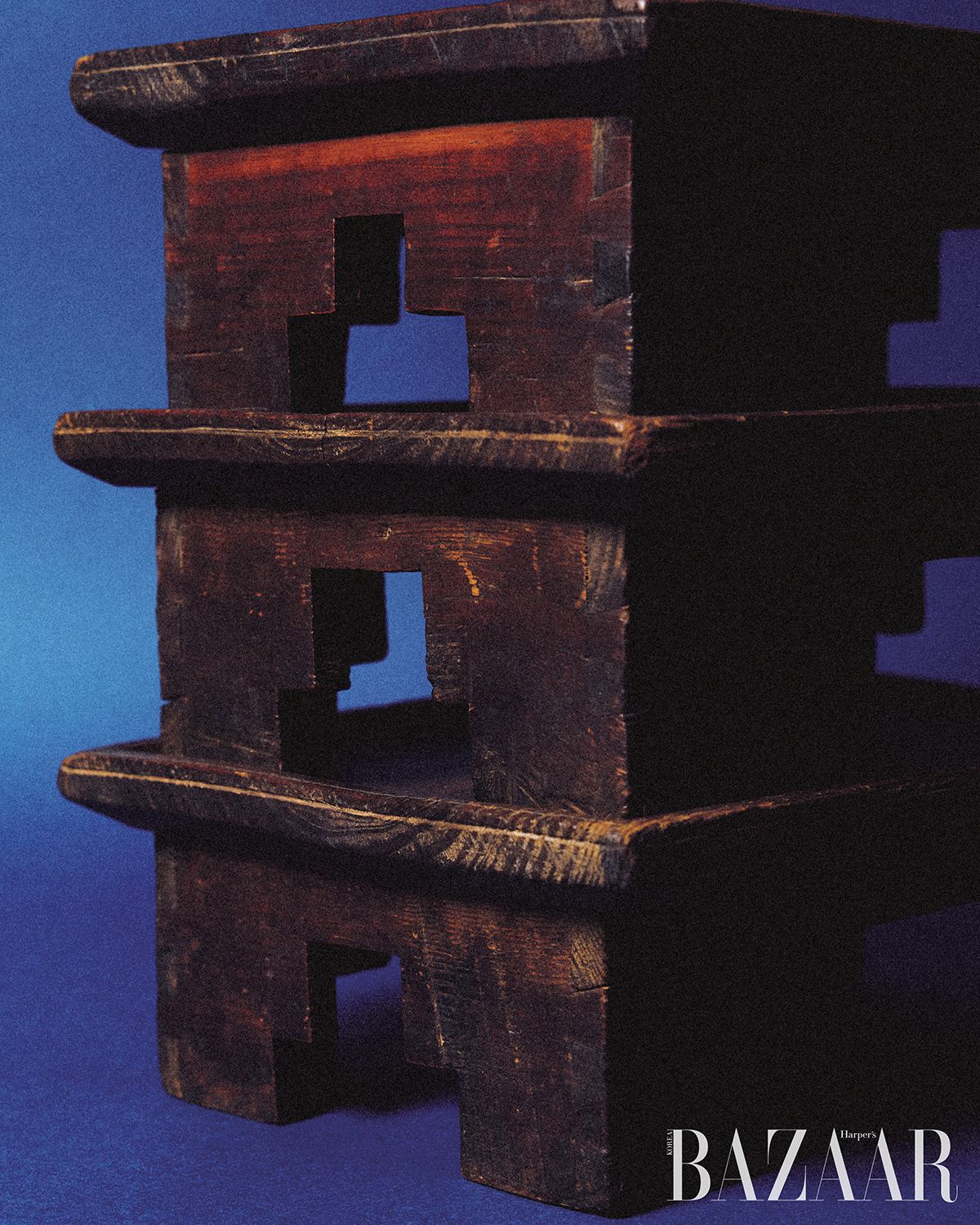 편대-느티나무로 만들어 결이 고운 제례용 편대. 옆면에 복을 상징하는 박쥐무늬 장식이 특징 . 고복희.