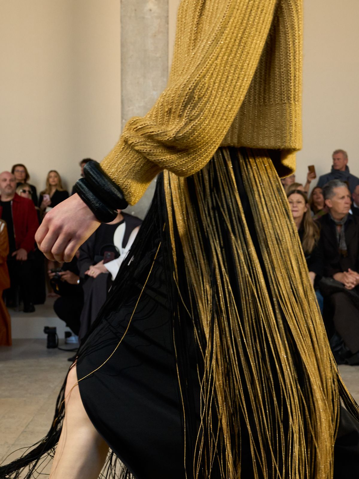 아크리스 26F/W 컬렉션 디테일