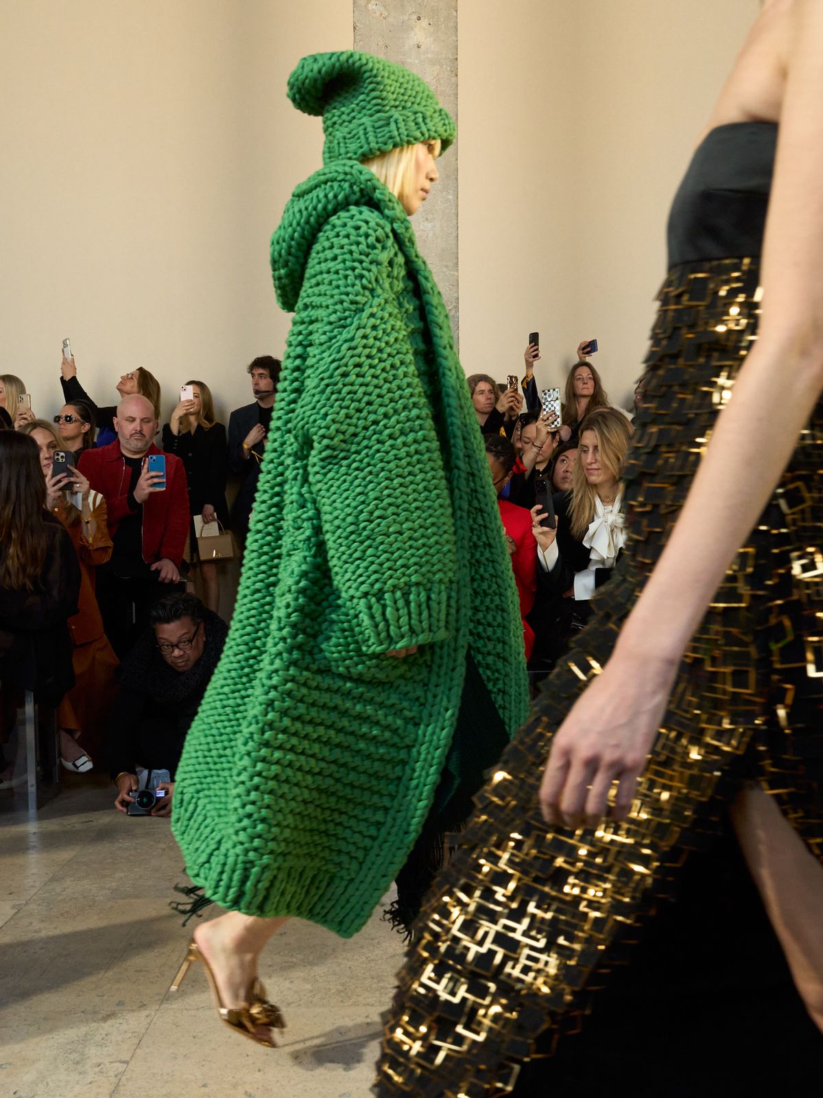 아크리스 26F/W 컬렉션 디테일