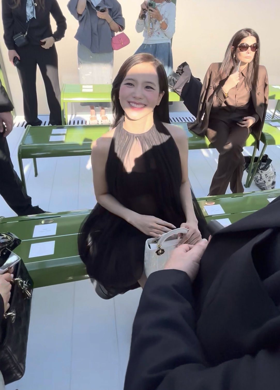 디올쇼에 참석한 블랙핑크 지수