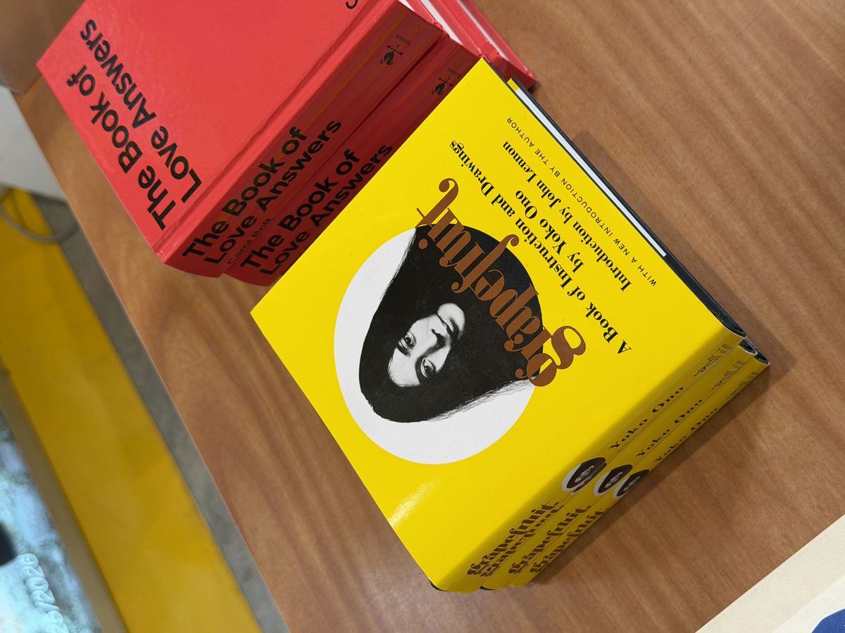  요코 오노의 『Grapefruit: A Book of Instruction and Drawings』