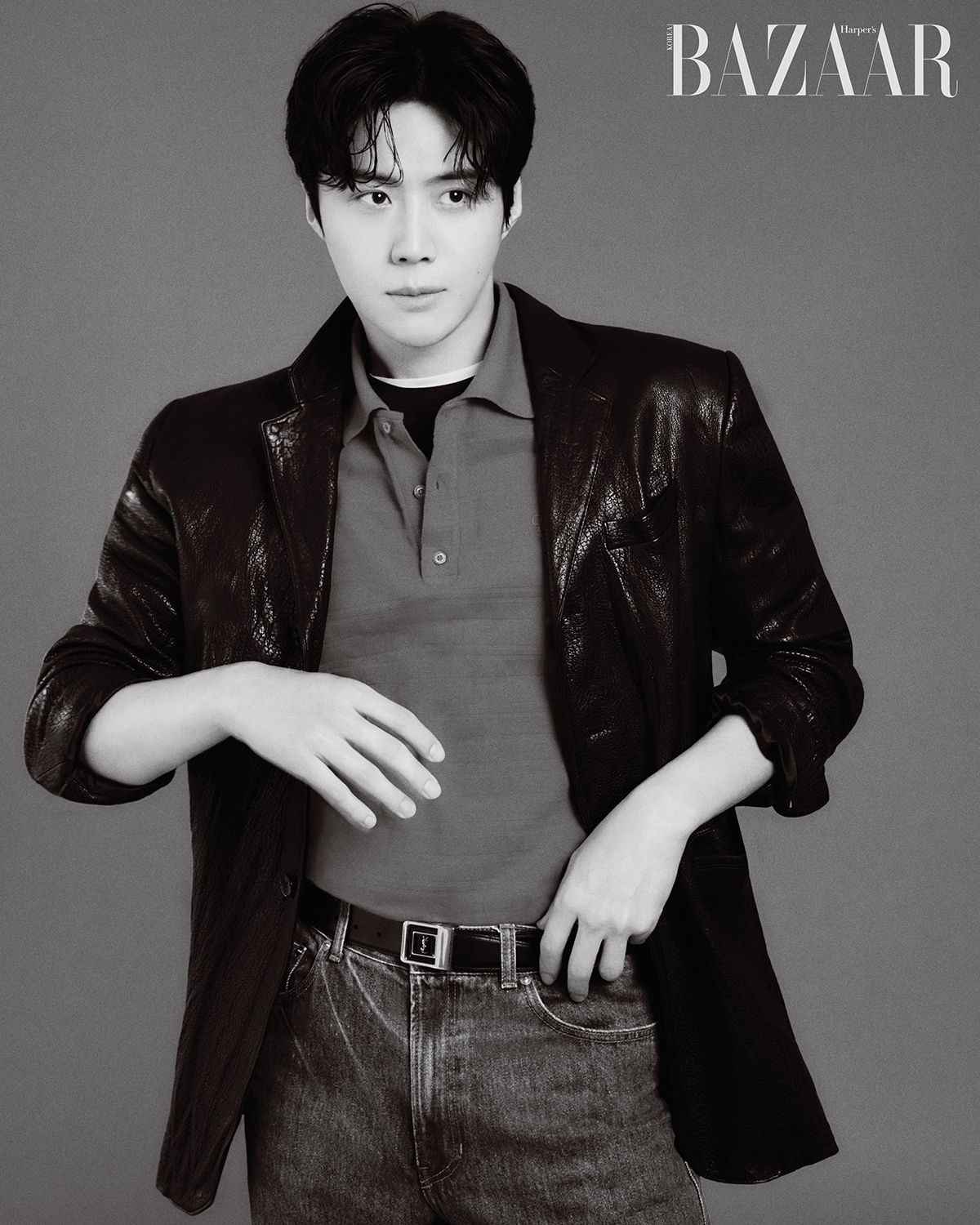 김선호가 입은 재킷, 이너 톱, 팬츠는 모두 Recto. 피케셔츠는 Golden Goose. 벨트는 Sain Laurent.