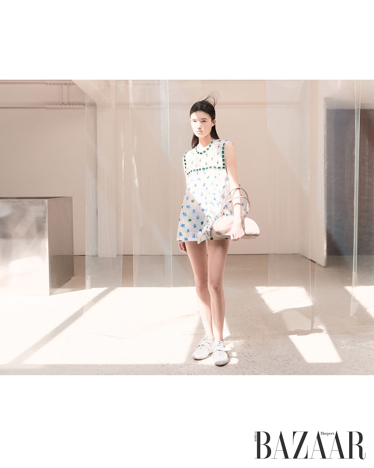 이미지 캡션 영역