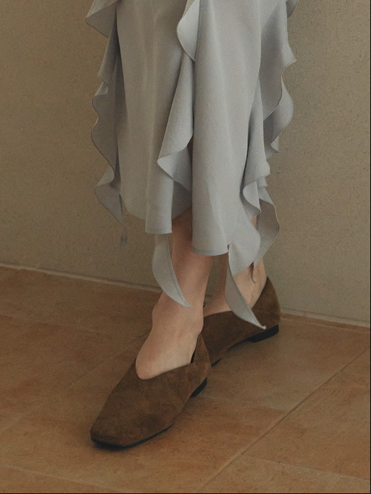 스퀘어 플랫 슈즈 14만원대