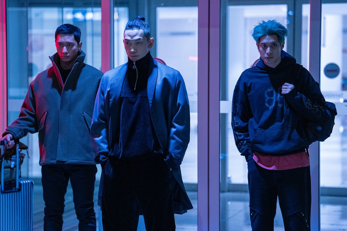 넷플릭스 시리즈 <사냥개들2> 스틸