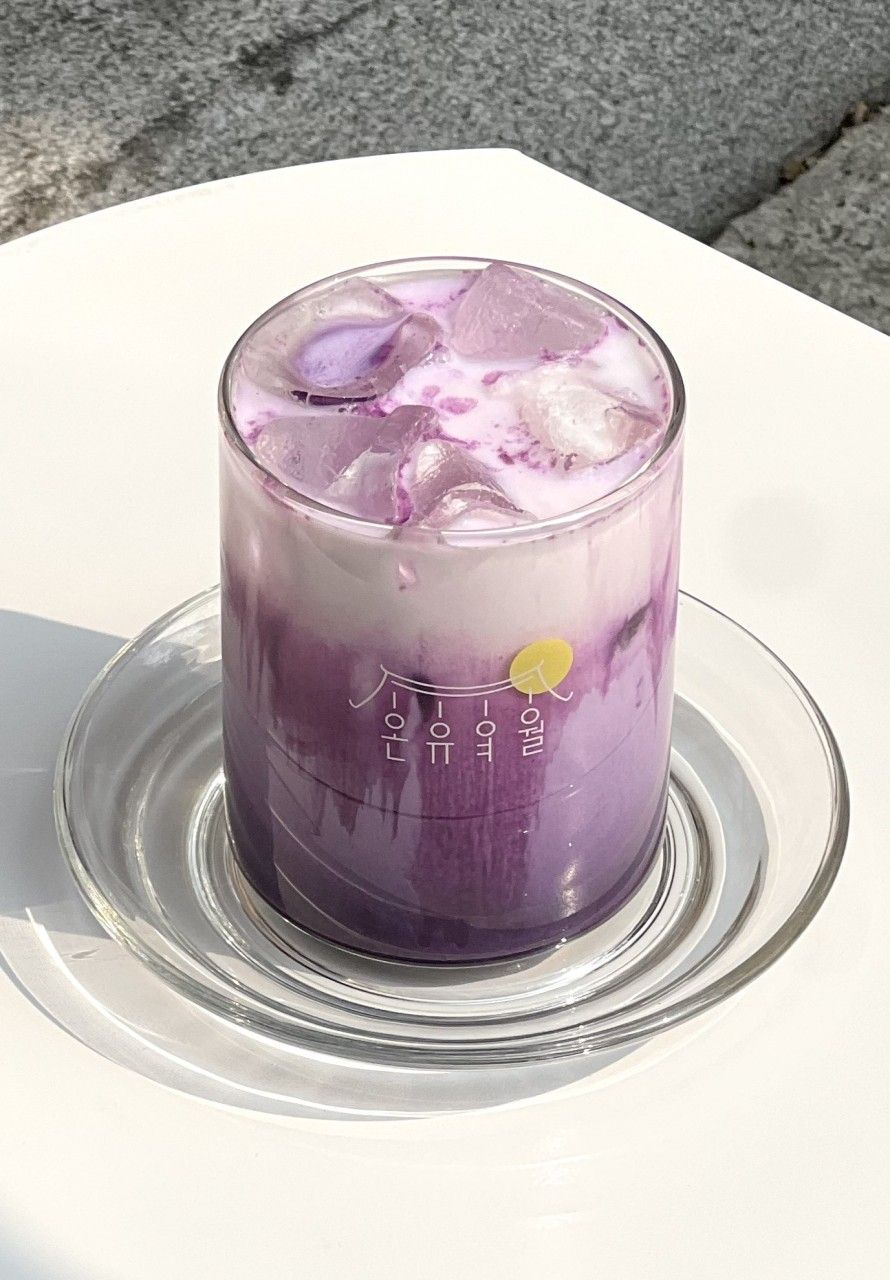 '온유여월' 우베라떼 / 네이버 지도 업체 제공