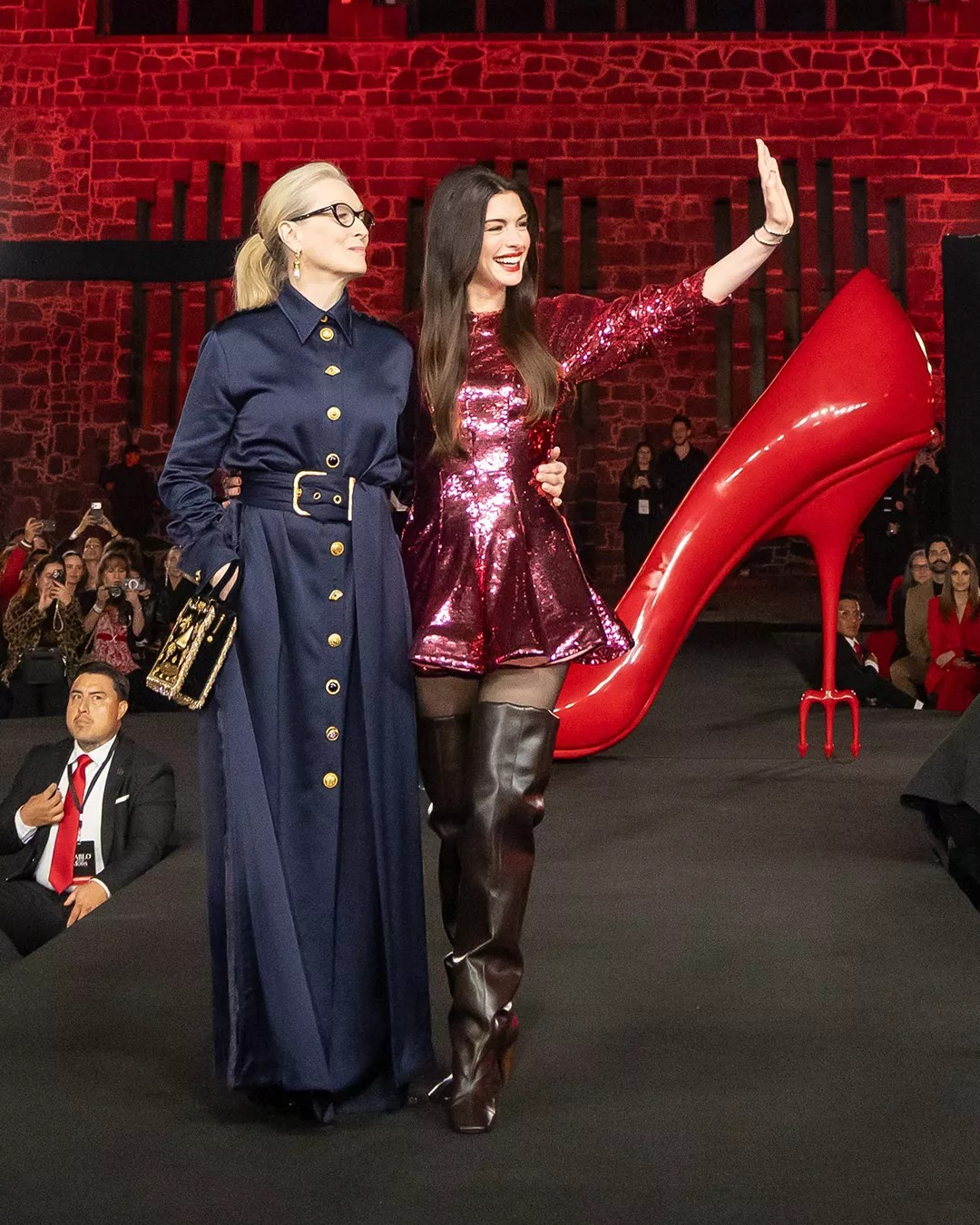 '악프입2' 맥시코 프레스투어에서 포착된 앤 해서웨이&메릴 스트립