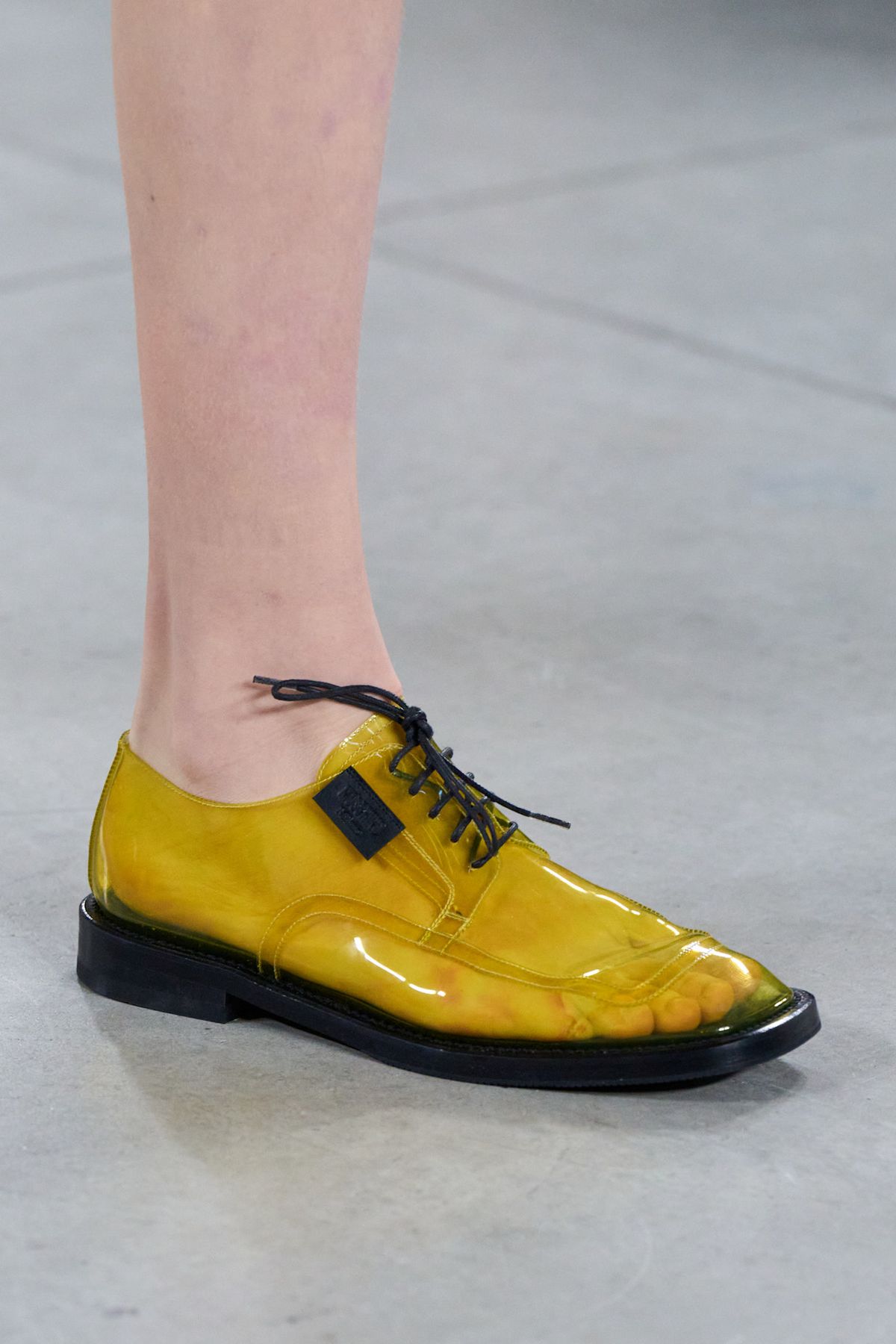 모스키노 2026 S/S(출처: Launchmetrics)