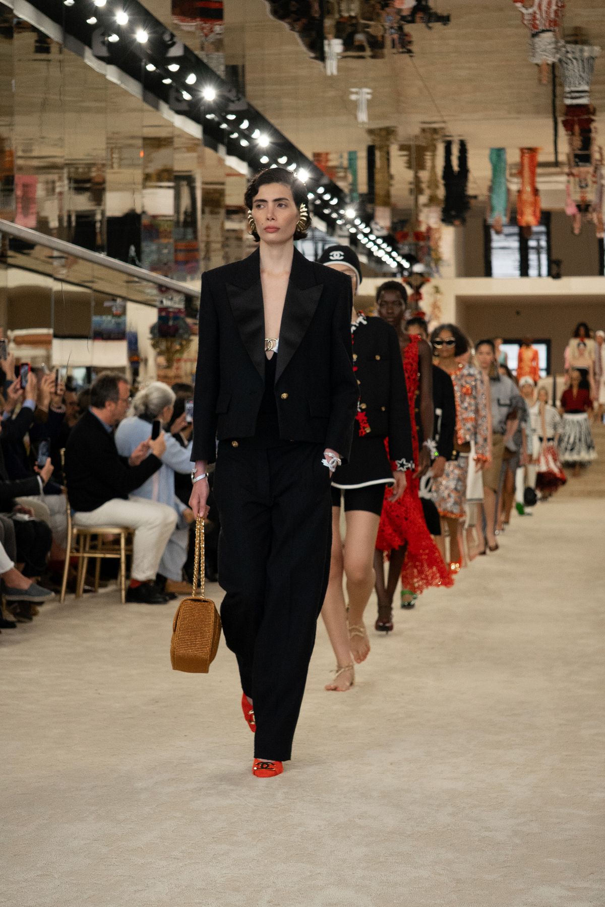 샤넬 Resort Women Off Season 2027
