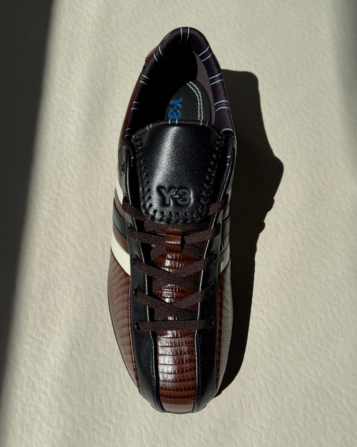 . 웨일즈보너 x 아디다스 Y-3 더 필드 리자드 45만9천원(출처: @adidasoriginals)