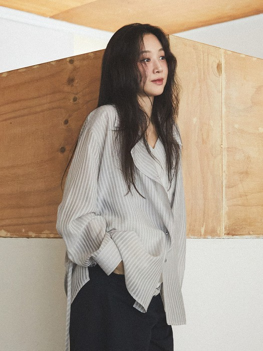 시어 스트라이프 비대칭 플래킷 셔츠