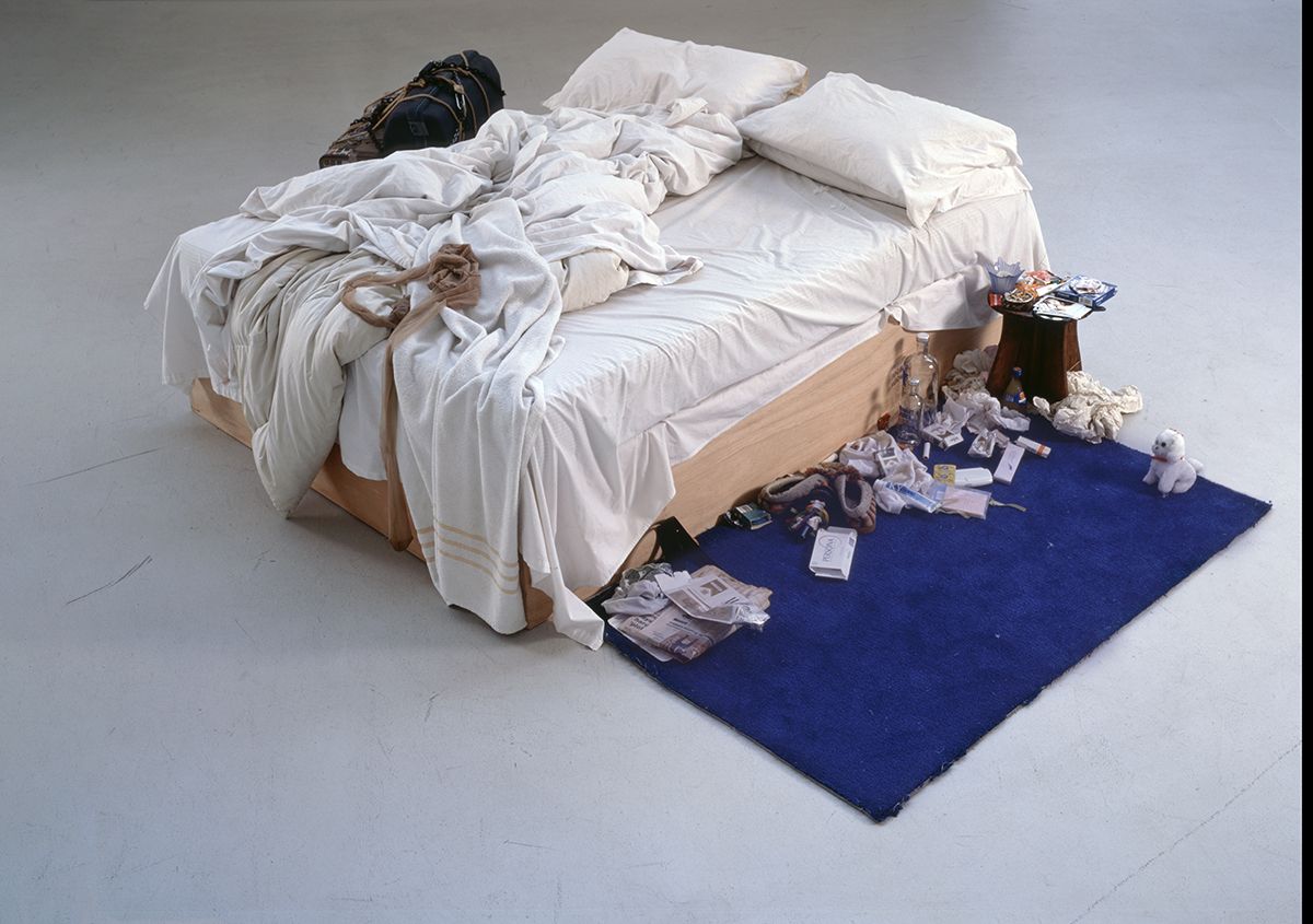 Tracey Emin, <My Bed>, 1998 © Tracey Emin. All rights reserved, DACS 2026. Photo: Courtesy The Saatchi Gallery, London / Photograph by Prudence Cuming Associates Ltd 