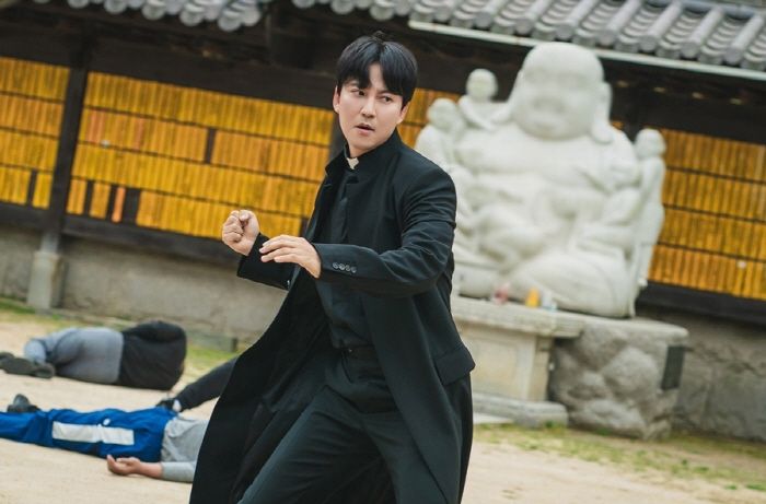 SBS 드라마 <열혈사제> 스틸