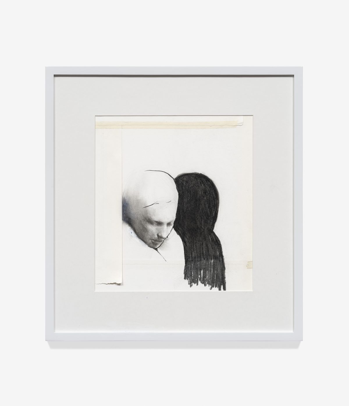 조이솝 〈 하얀 여인 〉 , 2014 목탄 , 변형된 종이 30 x 27 cm Courtesy of the artist and Gallery Hyundai 갤러리현대 제공