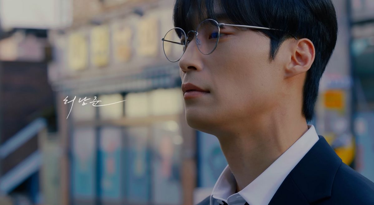 사진 / 아이유 <네버 엔딩 스토리> MV Teaser 캡처